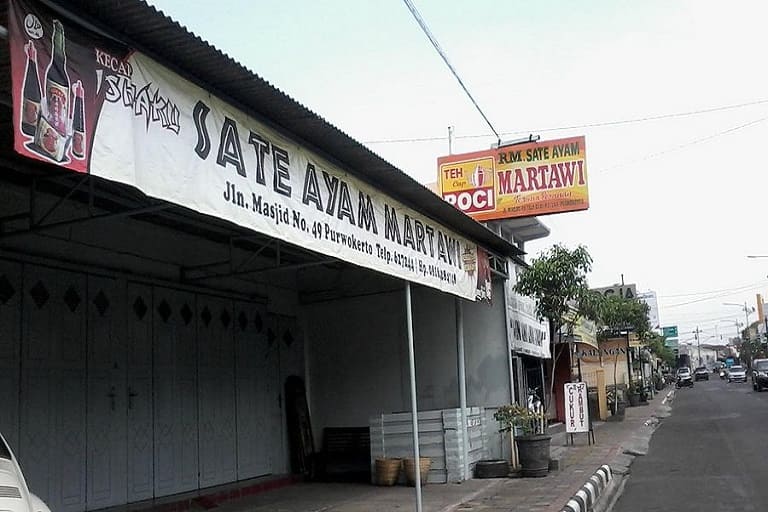 Malam di Cilacap: 7 Warung Malam yang Bikin Lidah Bergoyang!
