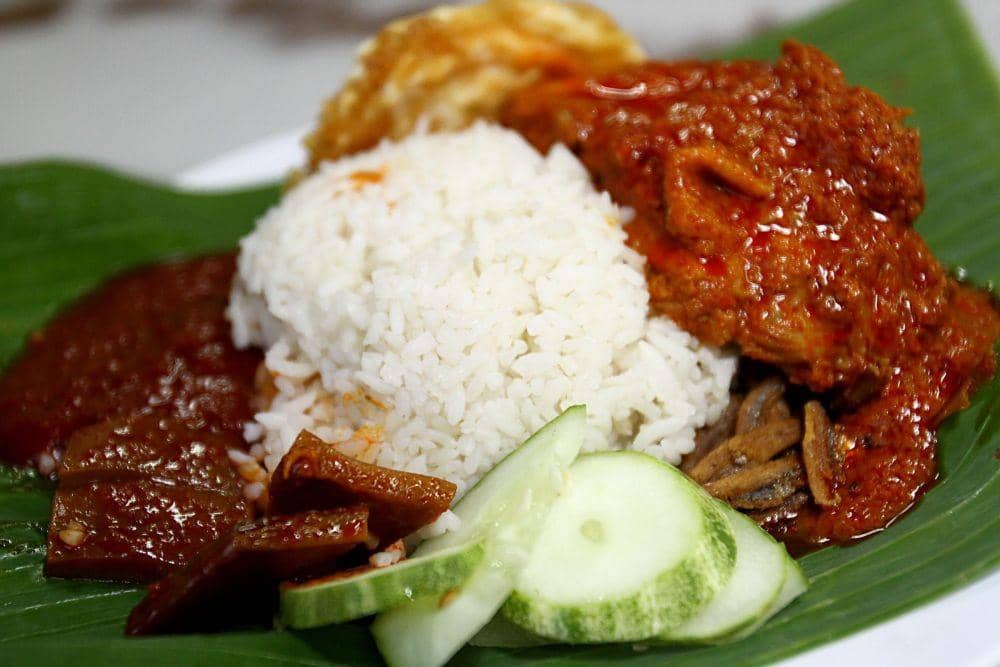 Makan Siang yang Menghangatkan Hati di Tengger Cilacap